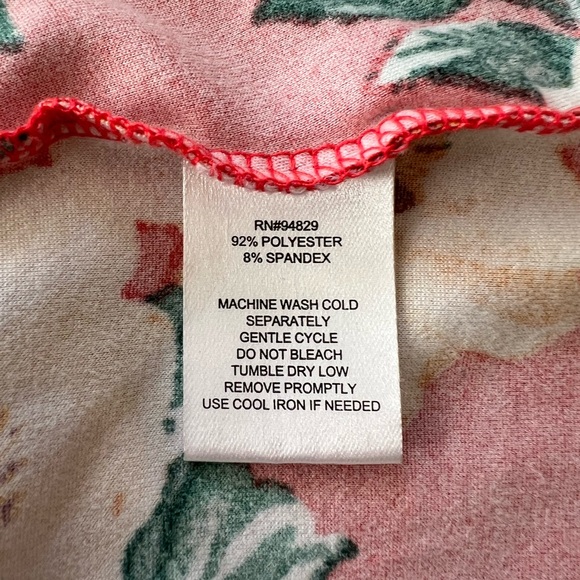 Derek Heart Red Floral Print On-Off Shoulder Super Soft Dress - Picture 11 of 13